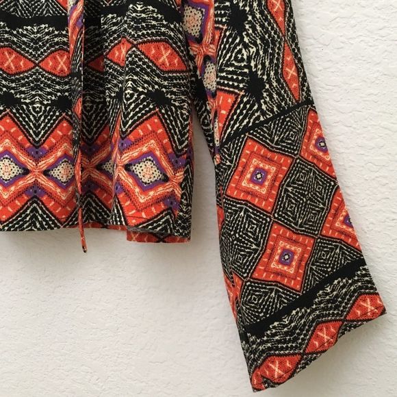 MinkPink Boho Tribal Tie Neck Long Sleeve Top, Small▪️ - Picture 5 of 8